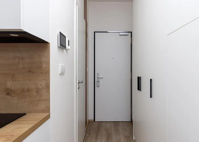 Modern Near Andel & Metro * Prag