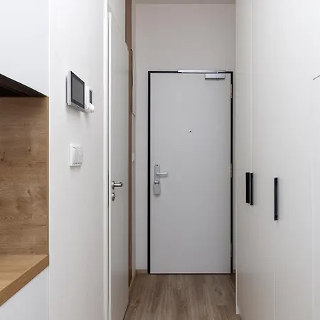 Modern Near Andel & Metro * براغ